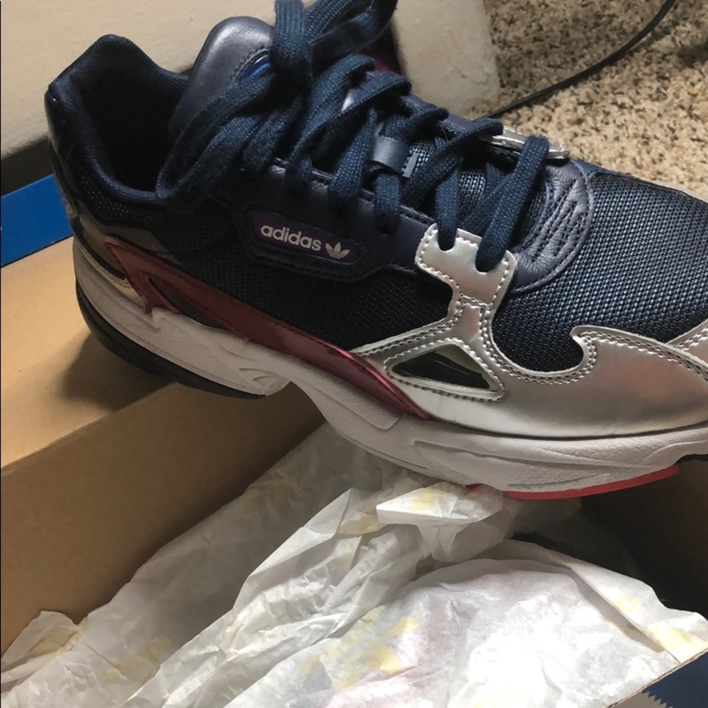 Falcon Addidas - Picture 4 of 4